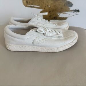 80's Throwback! TRETORN sneakers